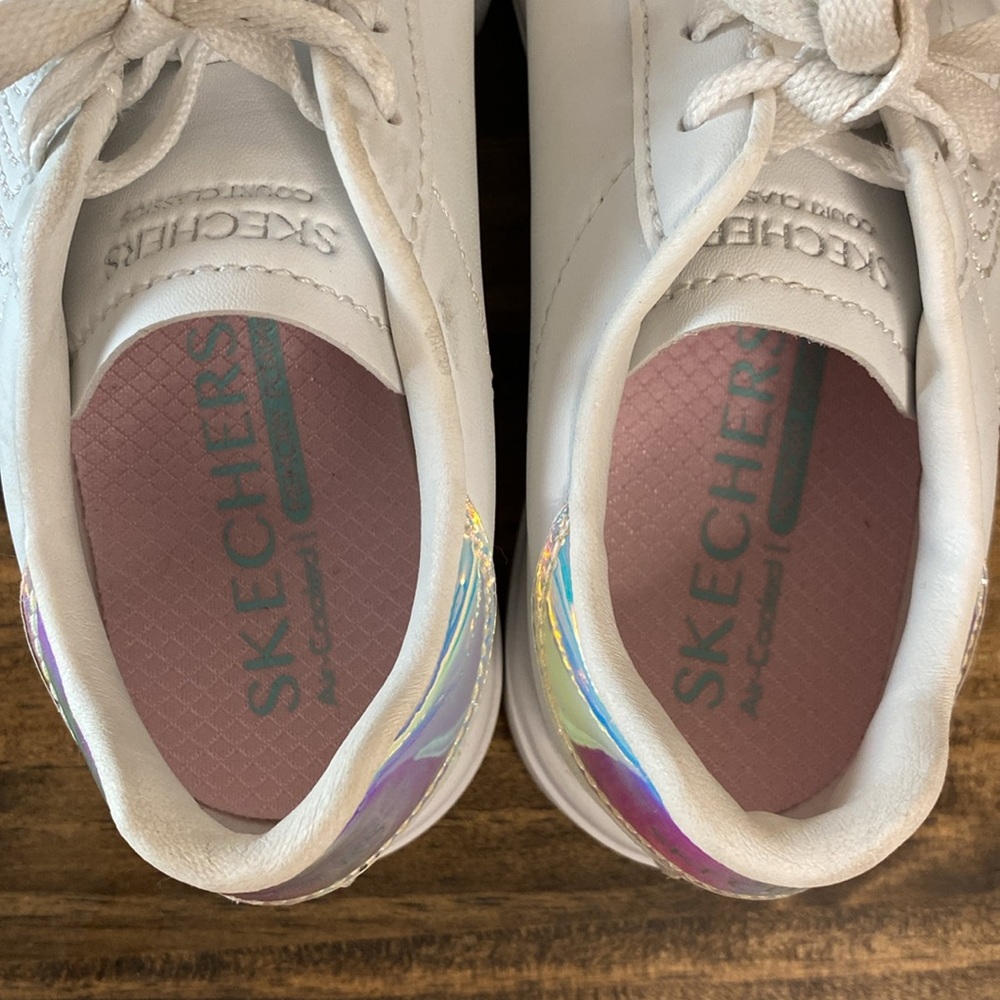 Skechers Kids White Sneakers with Iridescent Detail - Picture 4 of 5